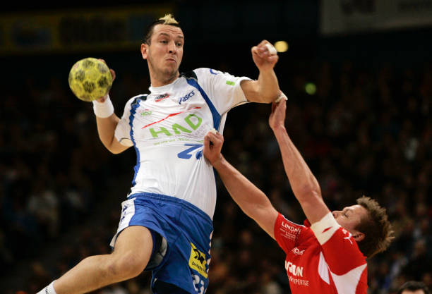 这对年轻球 这对年轻球