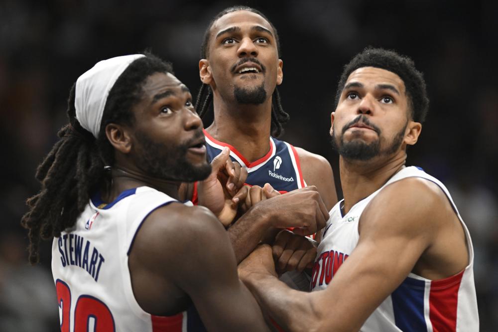 表现突出 表现突出