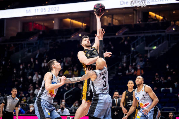 斯的领袖 斯的领袖