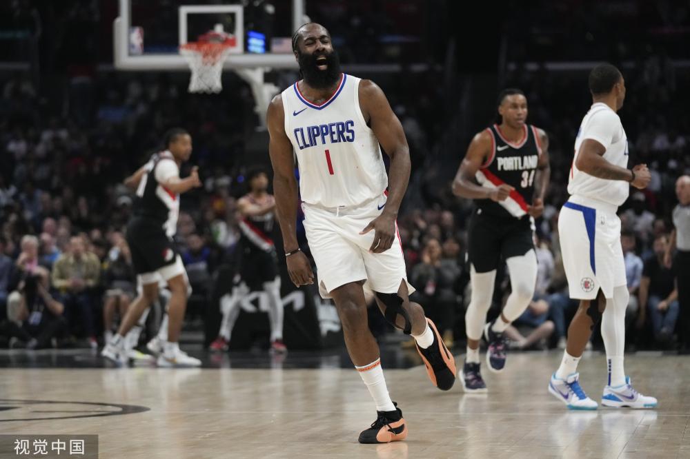 她对网球战 她对网球战